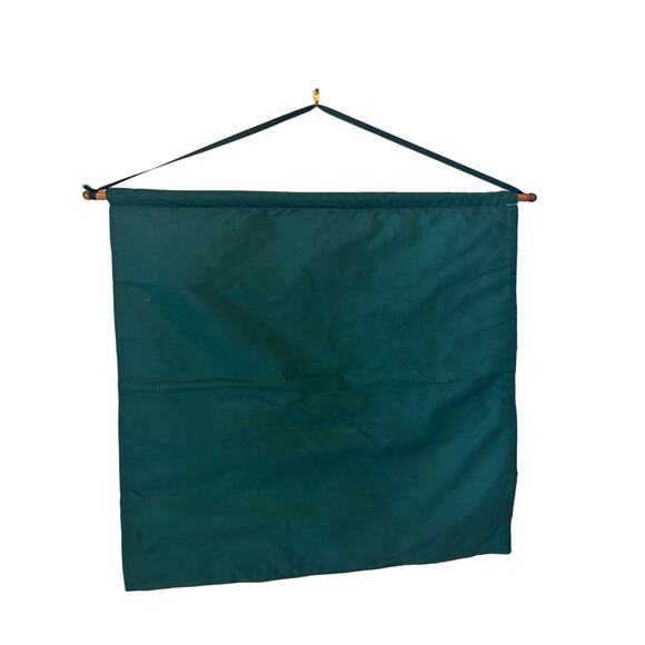 Vintage Disney Winnie The Pooh Wall Hanging Tapestry Christmas Wrapping Present - Picture 6 of 7